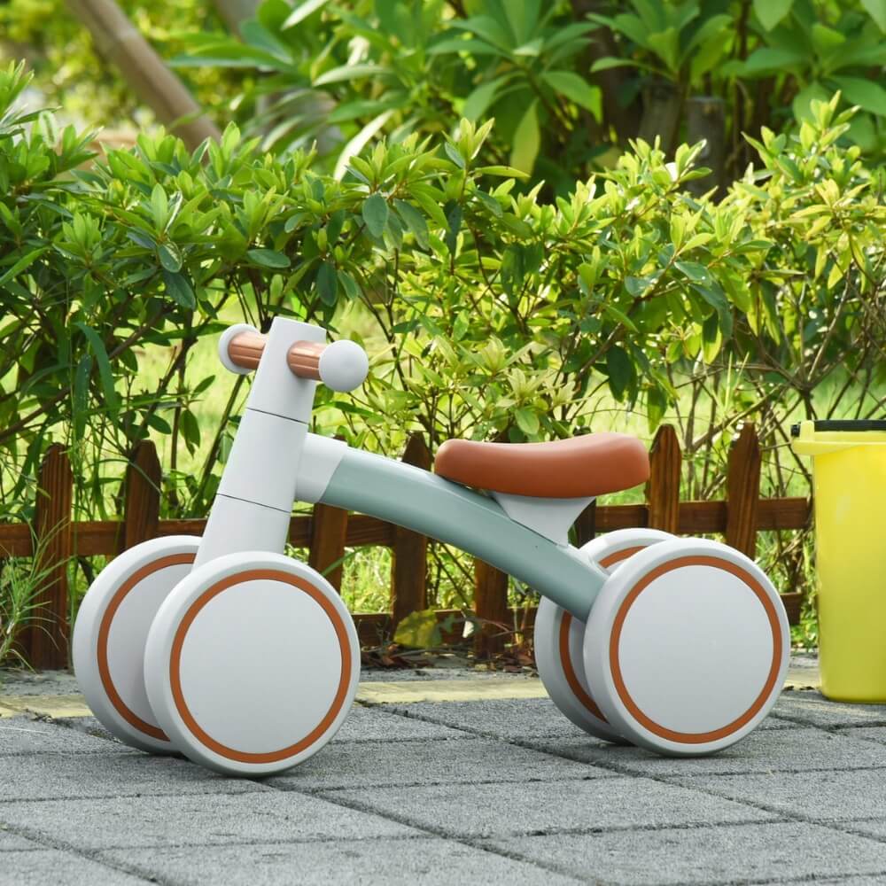 Draisienne Montessori pour bébé