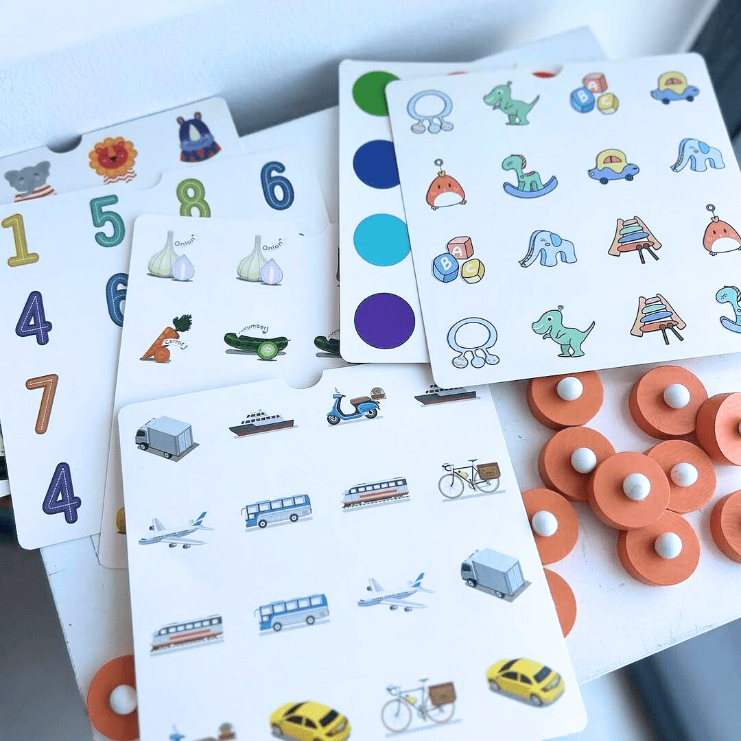 Cartes éducatives du jeu de mémoire en bois avec fruits animaux chiffres et moyens de transport