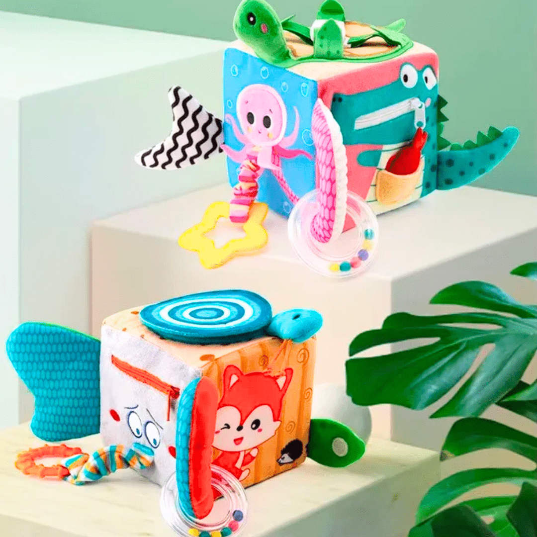 Cube d'éveil en tissu pour bébé