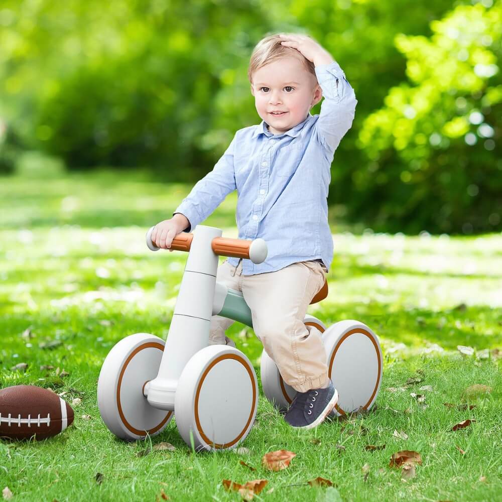 Vélo d'équilibre Montessori pour bébé