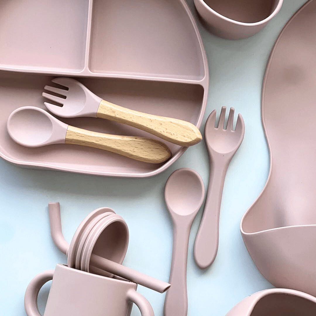 Apprendre à manger : couvert bébé Montessori